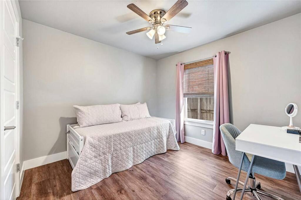 فيلا House Of Charm! Bike Trails & New Walmart Hq بنتونفيل المظهر الخارجي الصورة